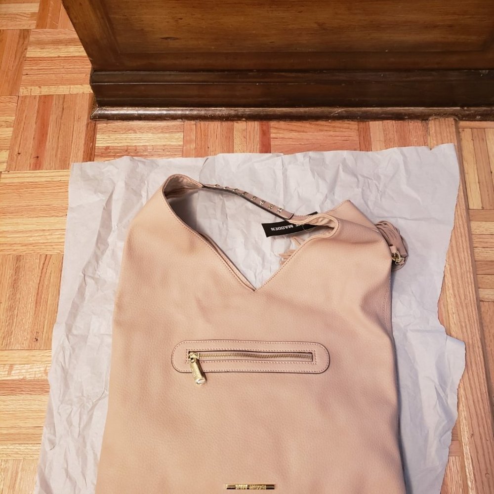 Steve Madden Handbag with Tassel (like new)
